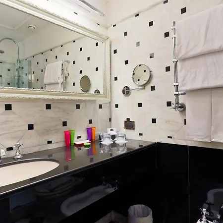 The At The Forum Luxury Collection - The At The Forum 5* Rome