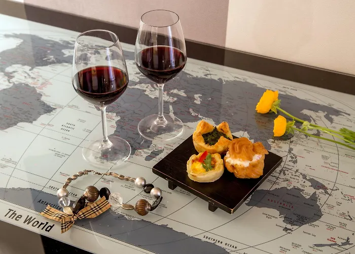 מלון The At The Forum Luxury Collection - The At The Forum 5*